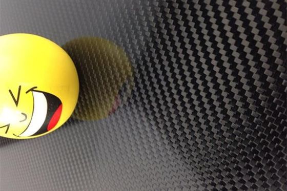 Горячая пресс 1 мм 1,5 мм 2 мм 3 мм 4 мм 3K Twill Glossy Carbon Fiber Board